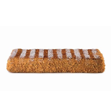 Barra de pastelaria retangular panada com riscas de açúcar em pó por cima, fundo branco