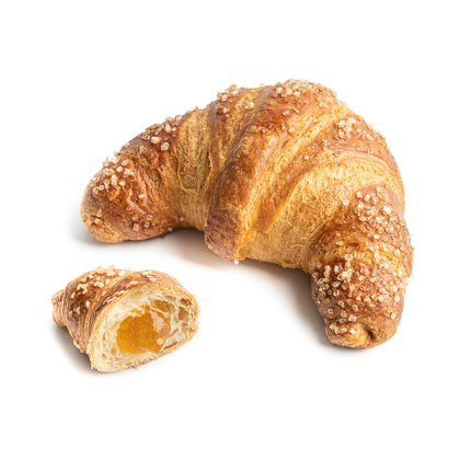 Croissant inteiro coberto de açúcar brilhante ao lado de um pedaço cortado, revelando recheio dourado de doce de alpe...