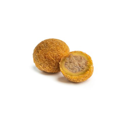 Duas croquetes fritas empanadas, uma inteira e outra cortada mostrando o recheio cremoso de carne.