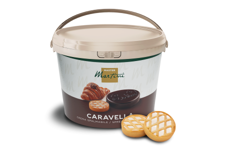 Balde grande de plástico de creme Master Martini Caravella com pega, ao lado de duas bolachas folhadas em grelha.