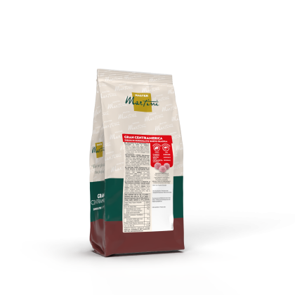 Saco de pé Master Martini Gran Centramerica de produto liofilizado sabor morango, rótulo vermelho, fundo branco